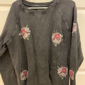 Lucky brand sweatshirt with rose detail XL